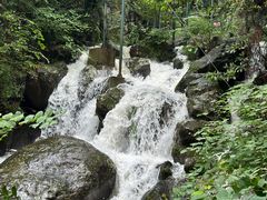 -藏龙百瀑风景区