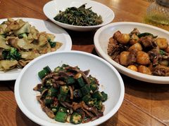 -黄泥岗·地道湖北菜(奥特莱斯店)