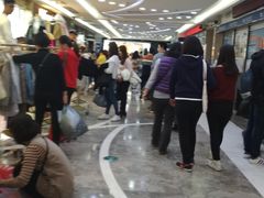 -广州白马服装市场