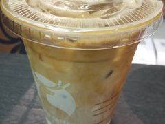 热恋蜜瓜厚乳拿铁-瑞幸咖啡(尚都国际店)