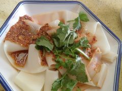 -东巴谷野生菌火锅餐厅
