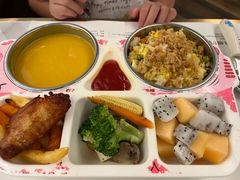 -静香HOUSE·全时段融合餐厅(七星欢乐颂店)