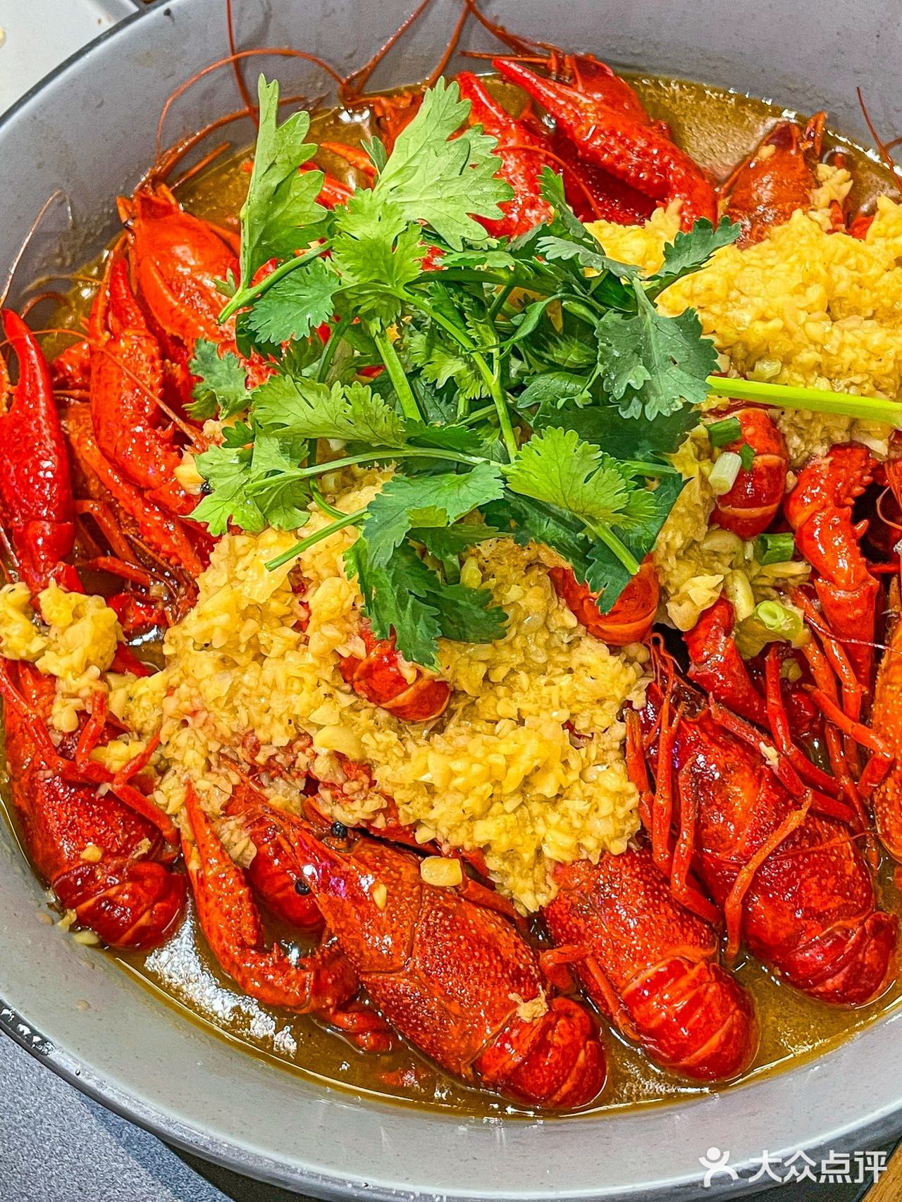 城市露营🏕️街头扒虾吃烧烤的感觉太哇塞🥰