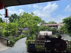 -花溪雨·森林餐厅(石基店)