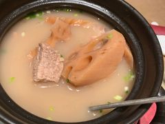 -王府井酒店(金桥港湾店)