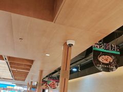 -老牌坊云南鱼豆花火锅(哈西万达店)