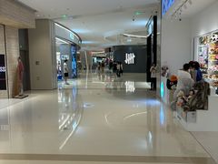 -冰纷万象滑冰场(沈阳万象城店)