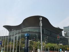 -上海跨国采购会展中心