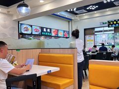 -万利港式茶餐厅