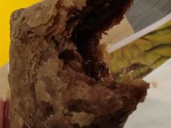 甜品站黑黑好巧三角派-麦当劳(三星城首创奥莱店)