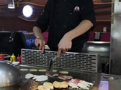 -利昂法式铁板主题餐厅(新奥购物中心店)