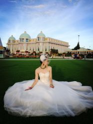 -Flora婚纱礼服定制租赁店