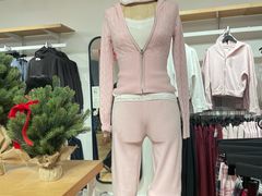 -Hollister(天环广场店)