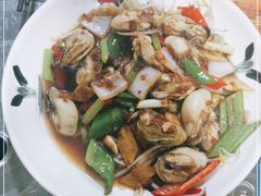 -大富蚝乌东哥饭店·石锅鱼杂·柠檬鸭(革新路店)