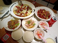 -江渔儿酸菜鱼·拔草餐厅(虎门君乐汇店)