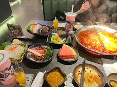 -湊湊火锅·茶憩(杭州湖滨银泰in77店)