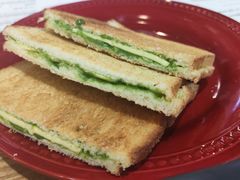 咖椰吐司-HELLO 27 意面·沙拉·帕尼尼