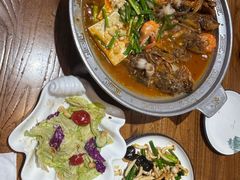 -东来菜馆•手抓海鲜家常菜•海鲜锅贴(鸽子窝店)