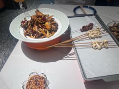 -嗨辣小聚·盘锦河蟹·海鲜烧烤龙虾(盘锦十年好店)