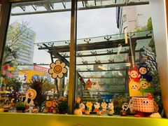 -Dragon Pizza•圆脸龙披萨·牛排餐厅