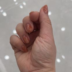 -菜菜美甲美睫皮肤管理