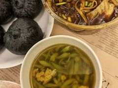-李与白包子铺(桐梓林店)