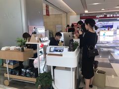 -爱畅享华为苹果手机维修服务(虹口龙之梦店)