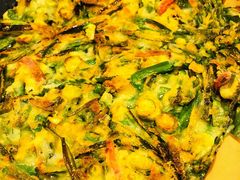 海鲜葱饼-富乐满韩国正宗炸鸡韩国料理(虹泉路店)