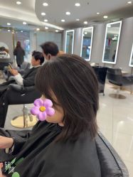 点击看大图 -八佰伴8008星级形象店