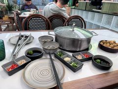 -喃喃椰·糟粕醋·椰子鸡火锅(七堡花园店)