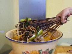 -拈签一笑黄牛肉辣卤串串