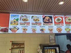 -顺溜·手工刀削面·黑金店(铜锣湾店)