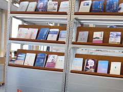 -无奔眼镜·蔡司·依视路授权店(朝阳大悦城店)