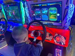 -多彩贵州城极地海洋世界