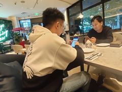 -必胜客(骡马市店)