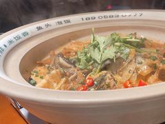 -魏铭鱼头捞饭(晋阳路店)