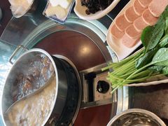 -亿诣蝎府炸酱面羊蝎子火锅(酷车小镇店)