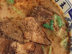 -金杨拉面王小吃面馆·牛三宝面·红烧牛肉粉