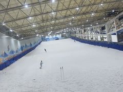 -乔波室内滑雪场