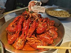 -巴厘龙虾·榜首油焖大虾(音乐学院·沿江酒馆店)