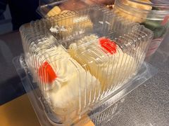 -红宝石·鲜奶小方·海派西点房(金杨店)
