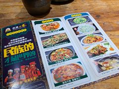 -老滇山寨•云南特色菜•地方菜•民族风情歌舞表演(金碧店)