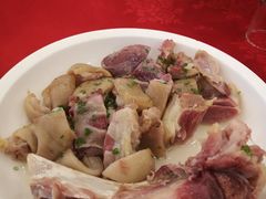 -侬佳蒸菜馆(听潮店)