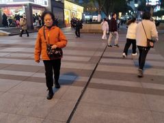 -观音桥步行街