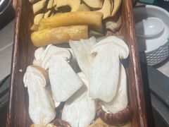 -芸山季·云南山珍菌火锅(宝能环球汇店)