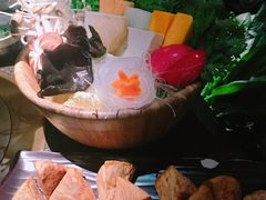-湊湊火锅·茶憩(新中关购物中心店)