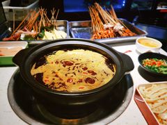 -钢管厂五区小郡肝串串香(奥克斯广场锦城万达店)