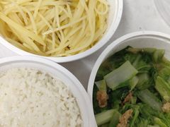 -老屋印象川菜(马园路店)