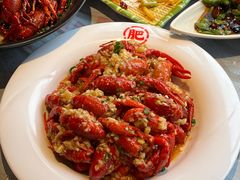 -肥肥虾庄·金牌油焖大虾(杨园滨江时代walk店)