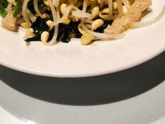 菠菜豆芽拌面筋-汉唐宴长安食府